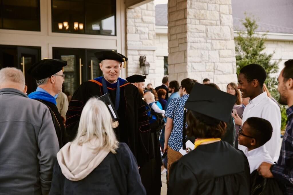 Midwestern Seminary Celebrates Graduates in the Seventy-First Commencement Exercise