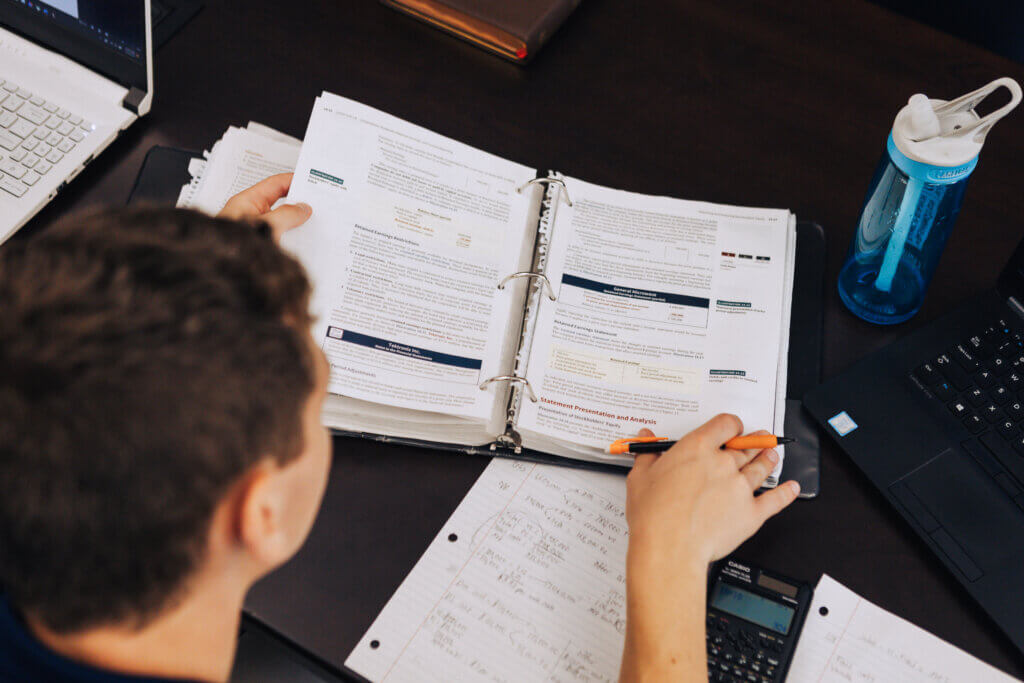 Midwestern Seminary and Spurgeon College Partner with Cedarville University to Offer Pathway to Master of Business Administration