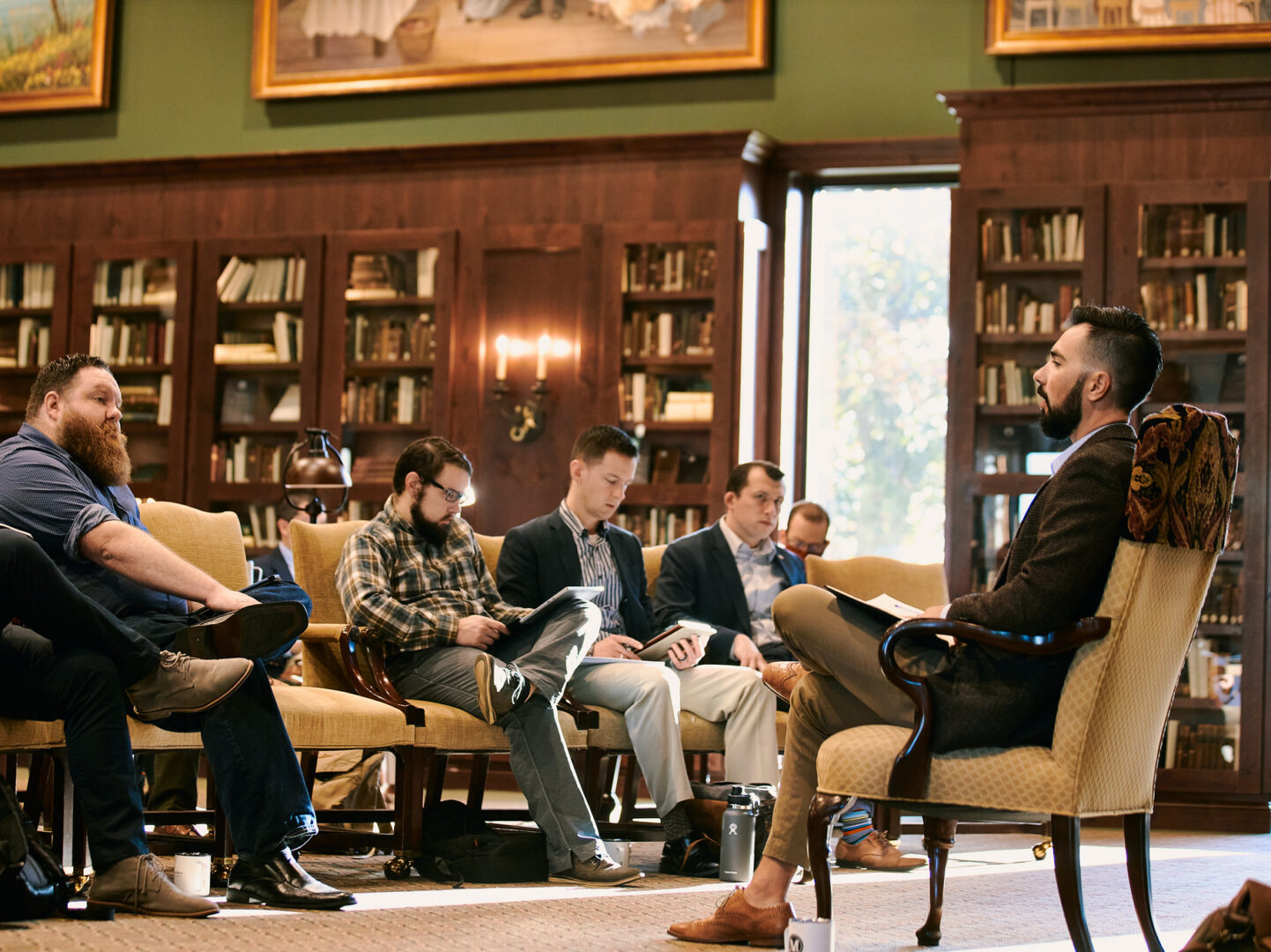 Dr. Patrick Schreiner addresses PhD Residency students in the Spurgeon Library